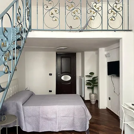 La Casa Di Linda Napoli
